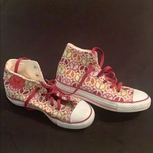 ! ☮️ CONVERSE ALL STARS show where you stand.
